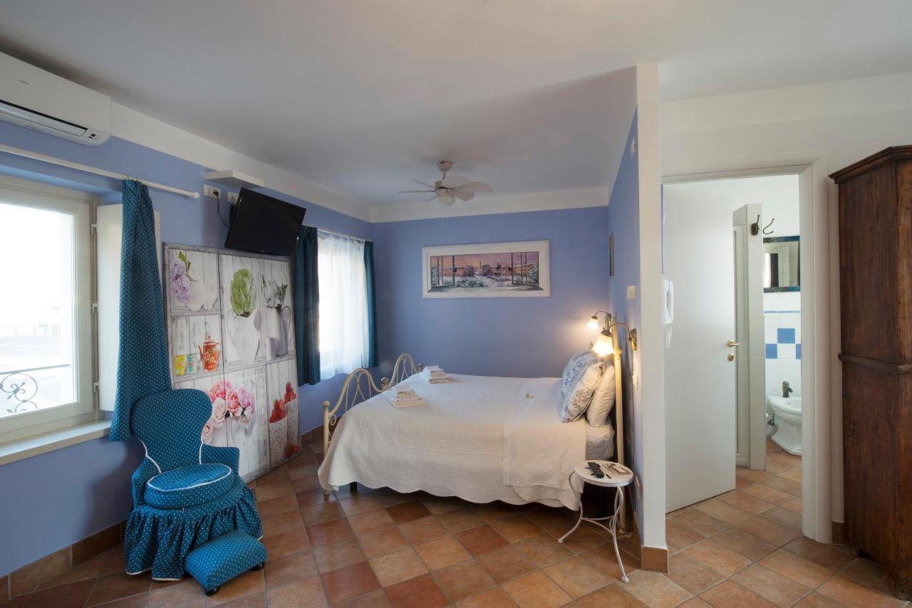 Residence La Pera Bugiarda Венария-Реале Экстерьер фото