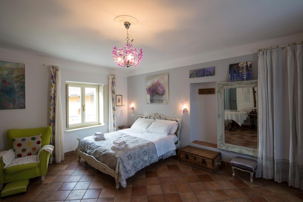 Residence La Pera Bugiarda Венария-Реале Экстерьер фото